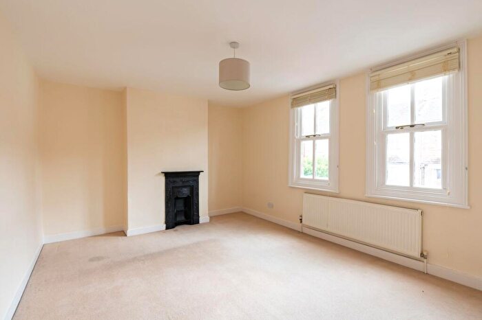 3 Bedroom Terraced House For Sale In Henley Street, Oxford, OX4