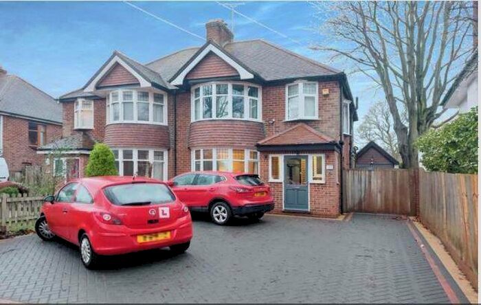 3 Bedroom Semi-Detached House To Rent In Banbury, Oxfordshire, OX16