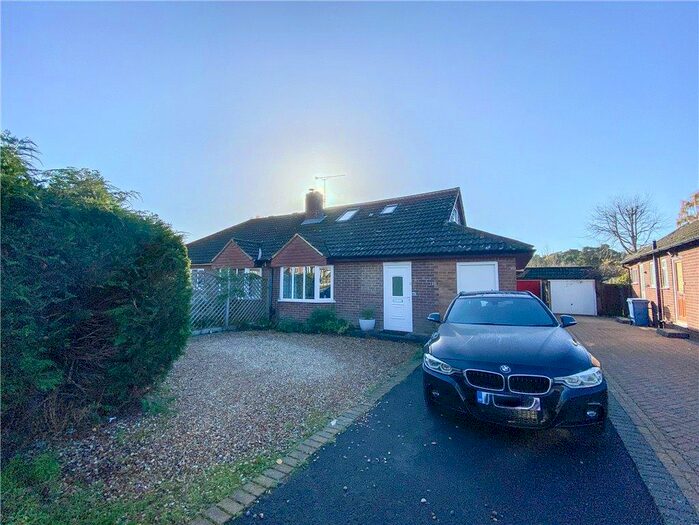 Houses for sale & to rent in GU52 8BQ, Jubilee Drive, Crookham West And