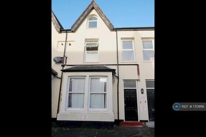 3 Bedroom Flat To Rent In St Albans Rd, St Annes, FY8