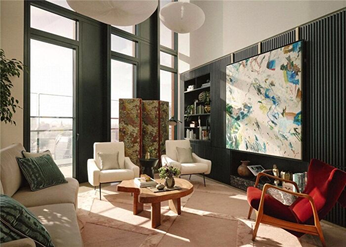 3 Bedroom Penthouse For Sale In One Crown Place, Hackney, EC2A