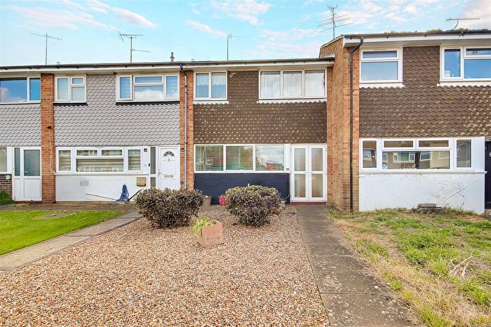 3 Bedroom Terraced House For Sale In Kipling Avenue, Goring-By-Sea, Worthing, BN12