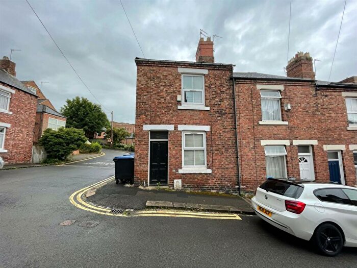 3 Bedroom End Of Terrace House To Rent In Wanless Terrace, Durham, DH1