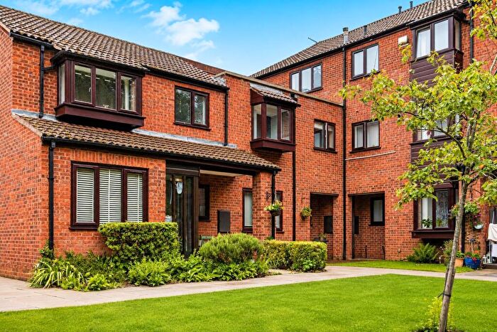 2 Bedroom Mews For Sale In Copperwood, Hertford, SG13