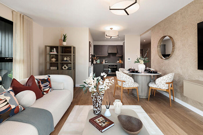 1 Bedroom Apartment For Sale In Burlington Road, New Malden, Surrey, England, KT3