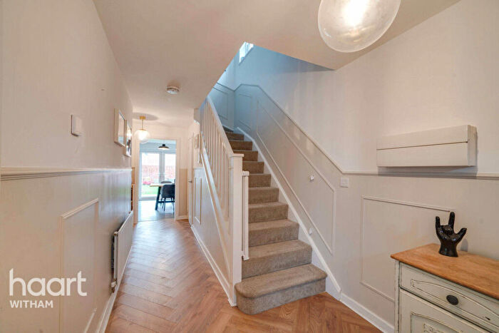 3 Bedroom Semi-Detached House For Sale In Burnly Mews, Witham, CM8