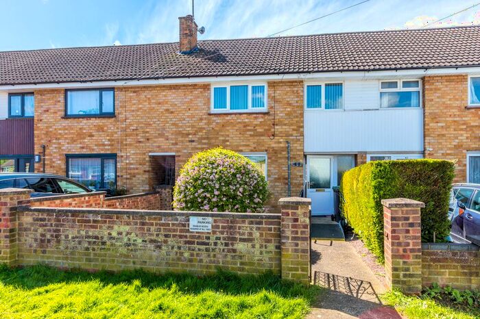 3 Bedroom Terraced House To Rent In Grafton Road, Rushden, NN10