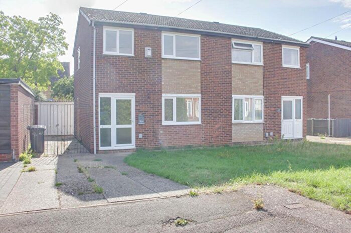 3 Bedroom Semi-Detached House To Rent In Shakespeare Road, Eaton Socon, PE19