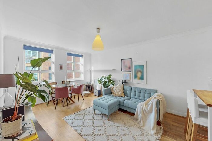 2 Bedroom Flat To Rent In Fuller Close, Shoreditch E2