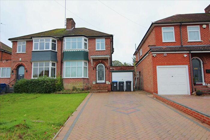3 Bedroom Semi-Detached House To Rent In The Vale, Southgate, London, N14