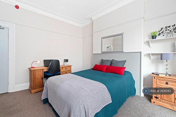 8 Bedroom Semi-Detached House To Rent In Allendale Road, Plymouth, PL4