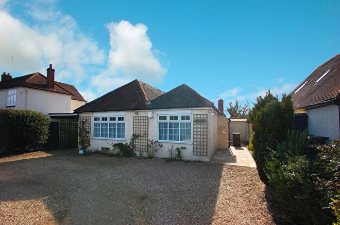 2 Bedroom Bungalow For Sale In Rosebank, New Barn Lane, Seer Green, Buckinghamshire, HP9