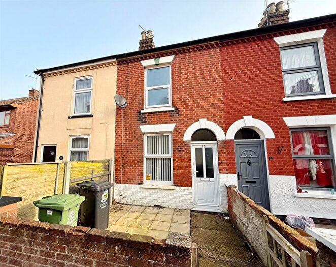 3 Bedroom Terraced House For Sale In Elsie Road, Great Yarmouth, NR31