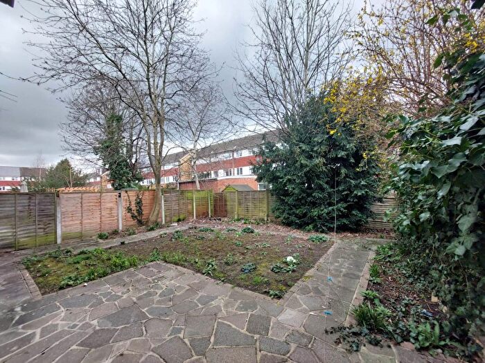 2 Bedroom Maisonette To Rent In Atlantus Close, Lee, London, SE12