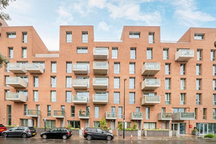 2 Bedroom Flat For Sale In Devons Road, Bow, E3