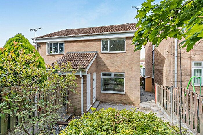 2 Bedroom Semi-Detached House For Sale In Westcroft Drive, Westfield, Sheffield, S20