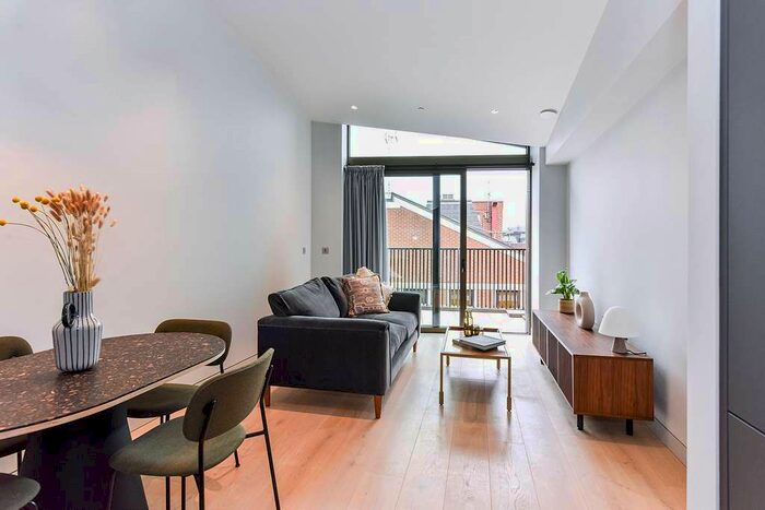 1 Bedroom Flat To Rent In Ganton Street, London, W1F