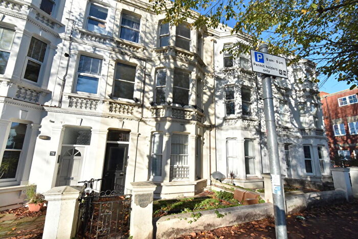 2 Bedroom Flat To Rent In Sackville Road, Hove, BN3