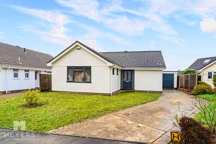 3 Bedroom Bungalow For Sale In Hunters Close, Verwood, BH31
