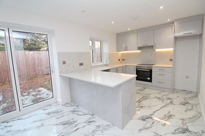 2 Bedroom Semi-Detached House To Rent In North Cray Road, Bexley, DA5