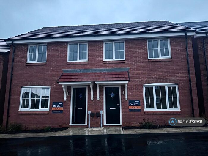 3 Bedroom Semi Detached House To Rent In Bossu Drive, Oadby, Leicester, LE2