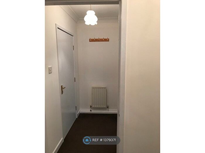 1 Bedroom Flat To Rent In Normanton, Normanton, WF6