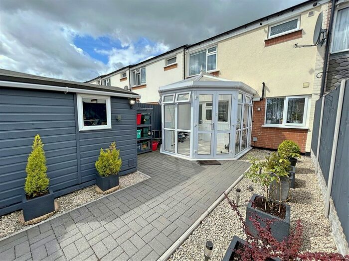 3 Bedroom Terraced House For Sale In Falcon Court, Newtown, Powys, SY16