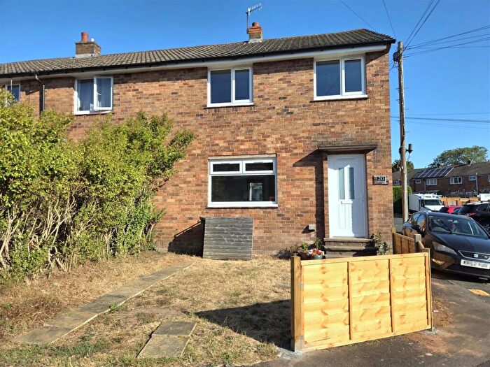 3 Bedroom End Of Terrace House For Sale In Yarranton Close, Stourport-On-Severn, DY13
