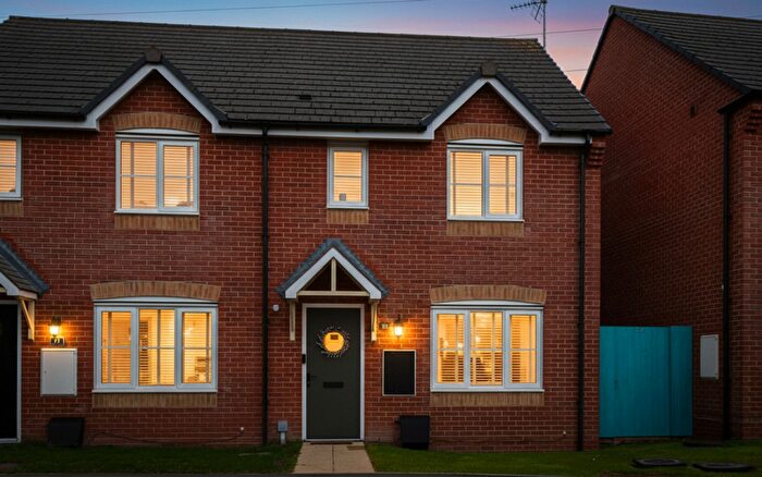 3 Bedroom Semi-Detached House For Sale In Waverley Drive, Buckley, CH7