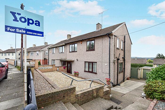 3 Bedroom Semi-Detached House For Sale In Rose Crescent, Rawmarsh, Rotherham, S62