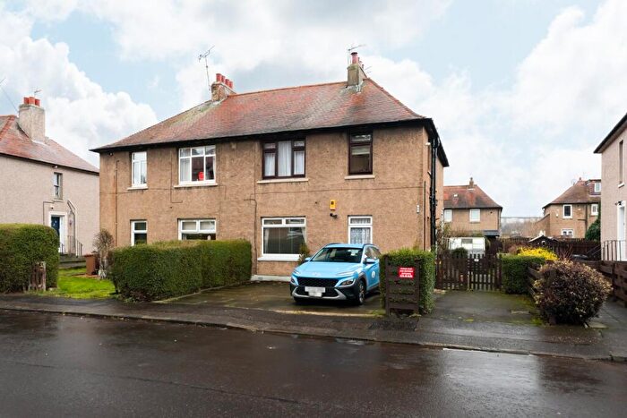 2 Bedroom Flat For Sale In Parkhead Loan, Edinburgh, EH11