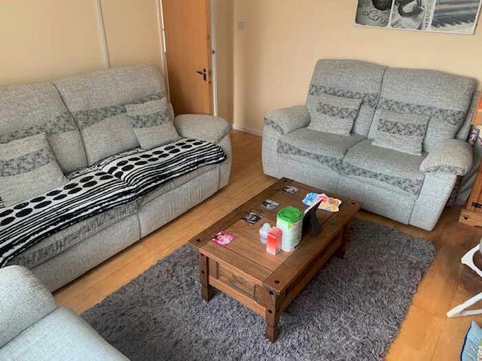 2 Bedroom Maisonette To Rent In High Street, West End, SO30