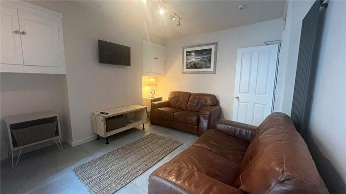 4 Bedroom Terraced House To Rent In Garth Road, Bangor, Gwynedd, LL57