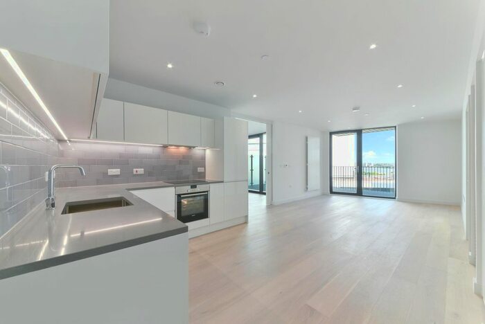 2 Bedroom Flat To Rent In Mercier Court, Royal Wharf, London, E16