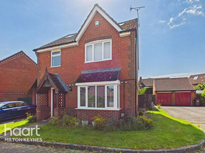 4 Bedroom Detached House For Sale In The Maltings, Tingewick, MK18