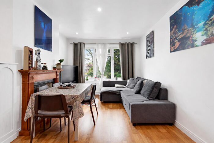 1 Bedroom Flat To Rent In Whittington Road, London, N22