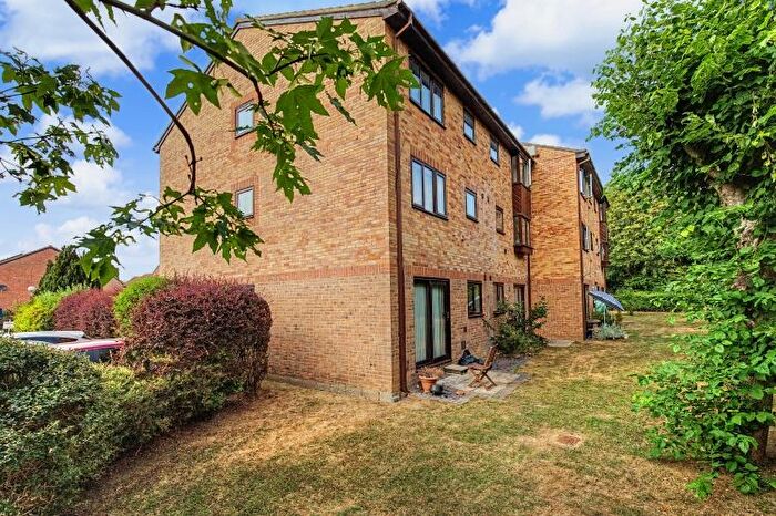1 Bedroom Flat To Rent In Franklyn Close, Abingdon, OX14