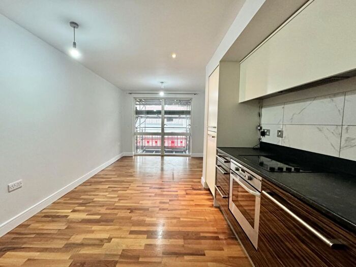 1 Bedroom Flat To Rent In The Ashes, Birmingham, B5