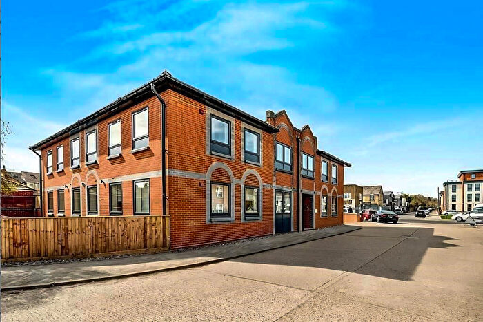 1 Bedroom Apartment For Sale In Desborough Park Road, High Wycombe, Buckinghamshire, HP12