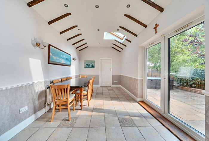 4 Bedroom Semi Detached House For Sale In Lavender Avenue, London, NW9