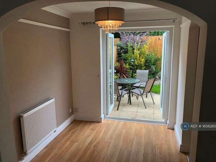 2 Bedroom Flat To Rent In Worsley, Worsley, Manchester, M28