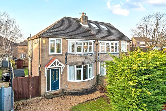 3 Bedroom Semi Detached House For Sale In Carr Manor View, Moortown, Leeds, LS17