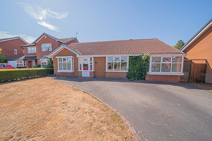 3 Bedroom Detached Bungalow For Sale In Wilton Road, Balsall Common, CV7