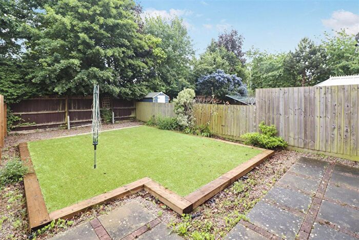 3 Bedroom Terraced House For Sale In Bede Close, Higham Ferrers, NN10