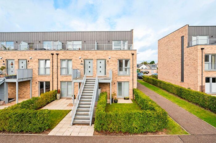 3 Bedroom Flat For Sale In Mauseley Park, Cammo, Edinburgh, EH4