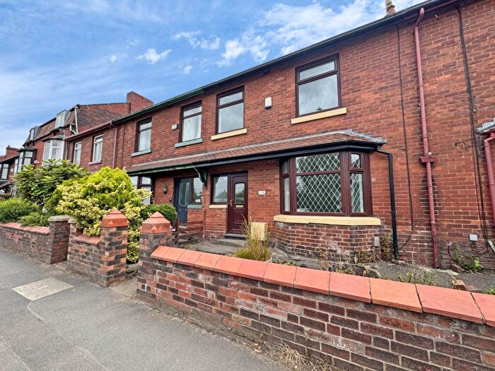 3 Bedroom Terraced House To Rent In Shaw Road, Royton, OL2