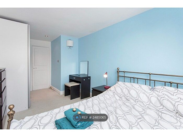 1 Bedroom Flat To Rent In Winchester Street, London, SW1V