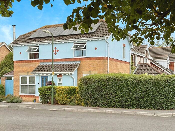 3 Bedroom Detached House For Sale In Spitfire Way, Hamble, Southampton, SO31
