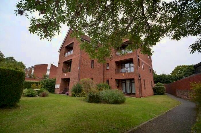 2 Bedroom Flat To Rent In Whitehall Close, Cowley, Uxbridge, UB8