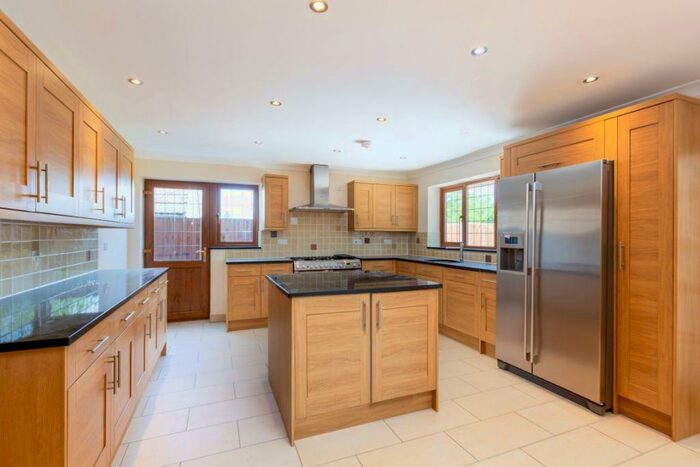 5 Bedroom Detached House To Rent In Gorsewood Road, Hartley, DA3